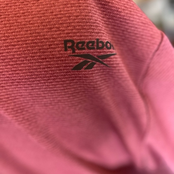 Reebox workout TShirt - Picture 5 of 6